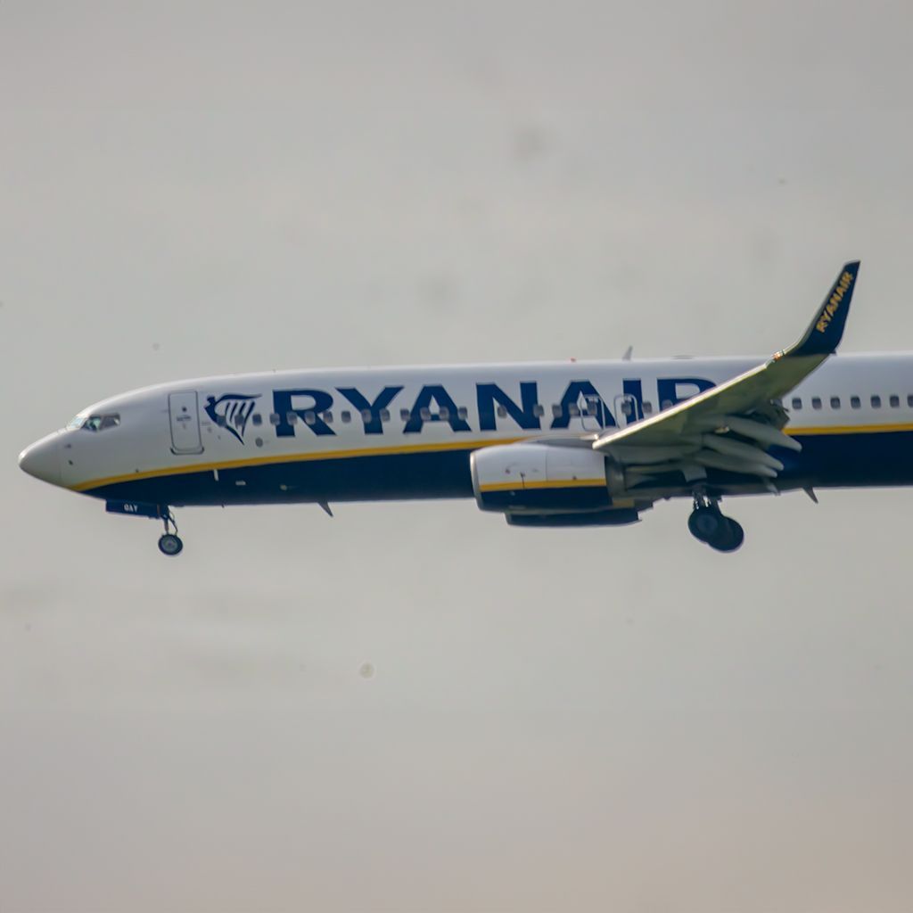 9H-QAY: Ryanair  Boeing 737-8AS