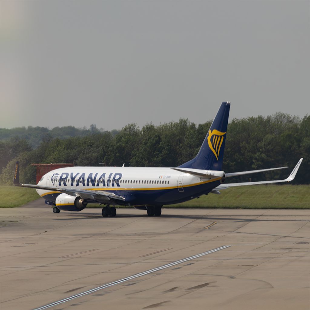 EI-DHN: Ryanair  Boeing 737-8AS