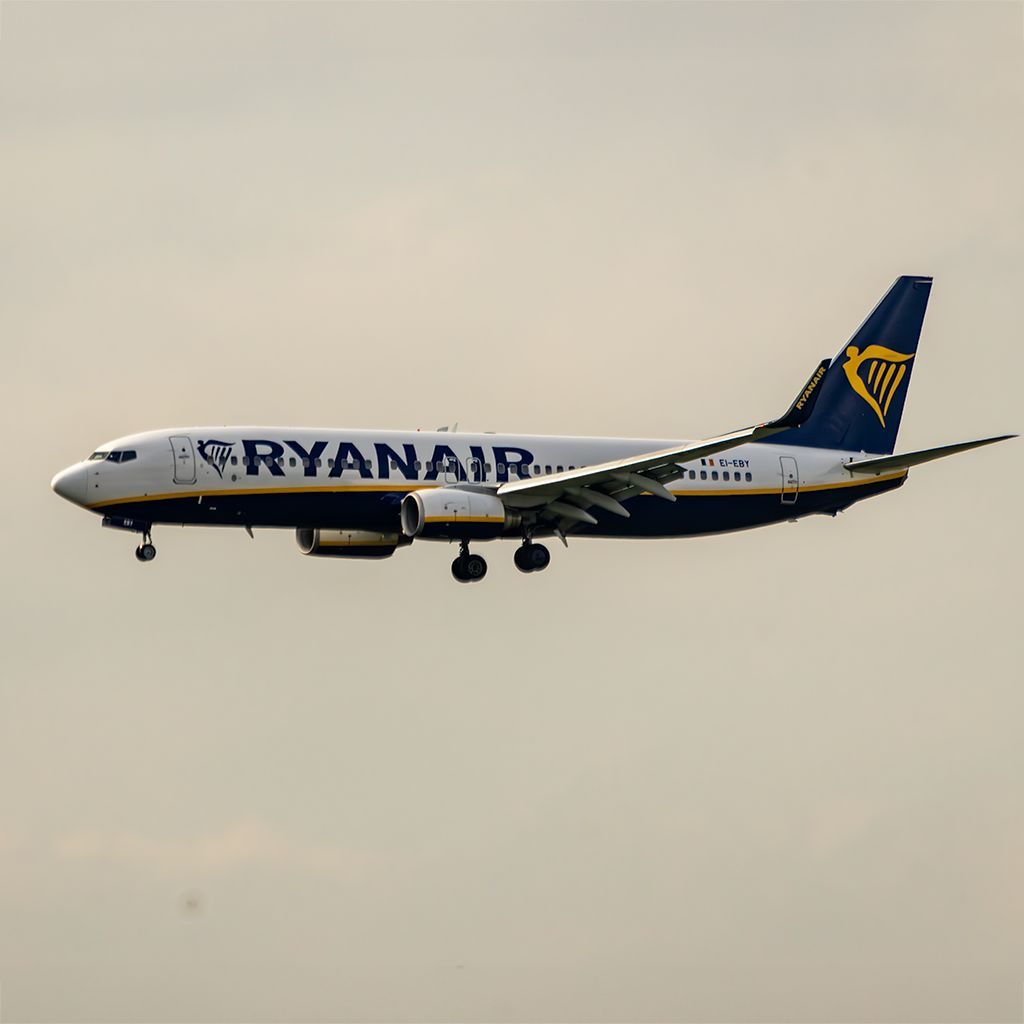 EI-EBY: Ryanair  Boeing 737-8AS