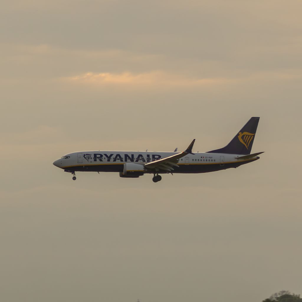 EI-HAY: Ryanair  Boeing 737 MAX 8-200