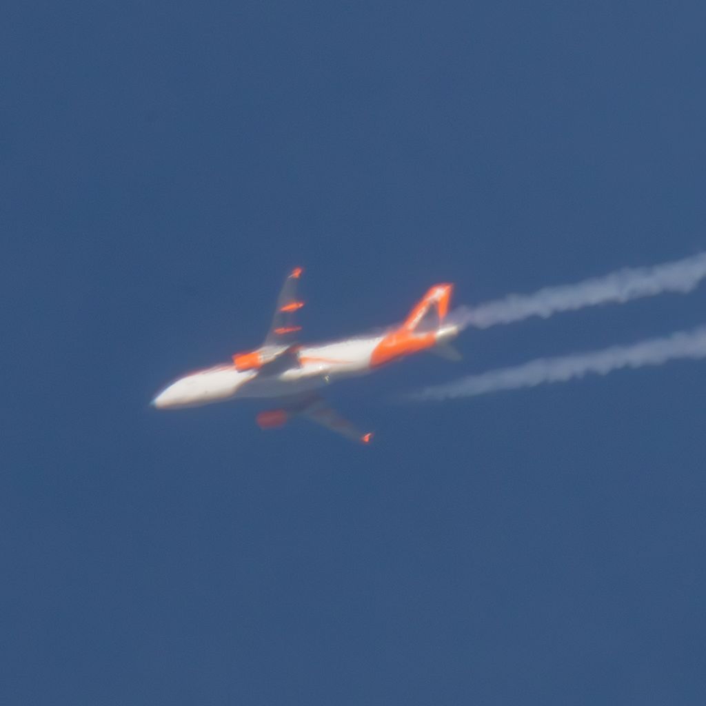 G-EZOK: easyJet  Airbus A320-214