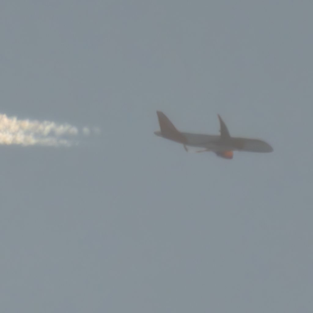 G-EZRZ: easyJet  Airbus A320-214