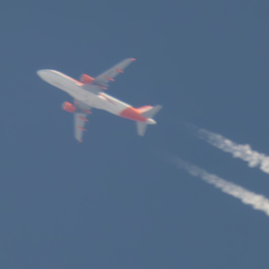 G-EZTK: easyJet  Airbus A320-214